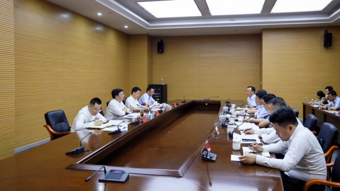 李晖在医药高新区（高港区）调研项目招引和园区建设工作